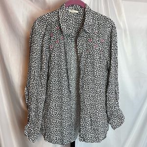 Jane and Delancey Heart Print Button Up Top, size Large